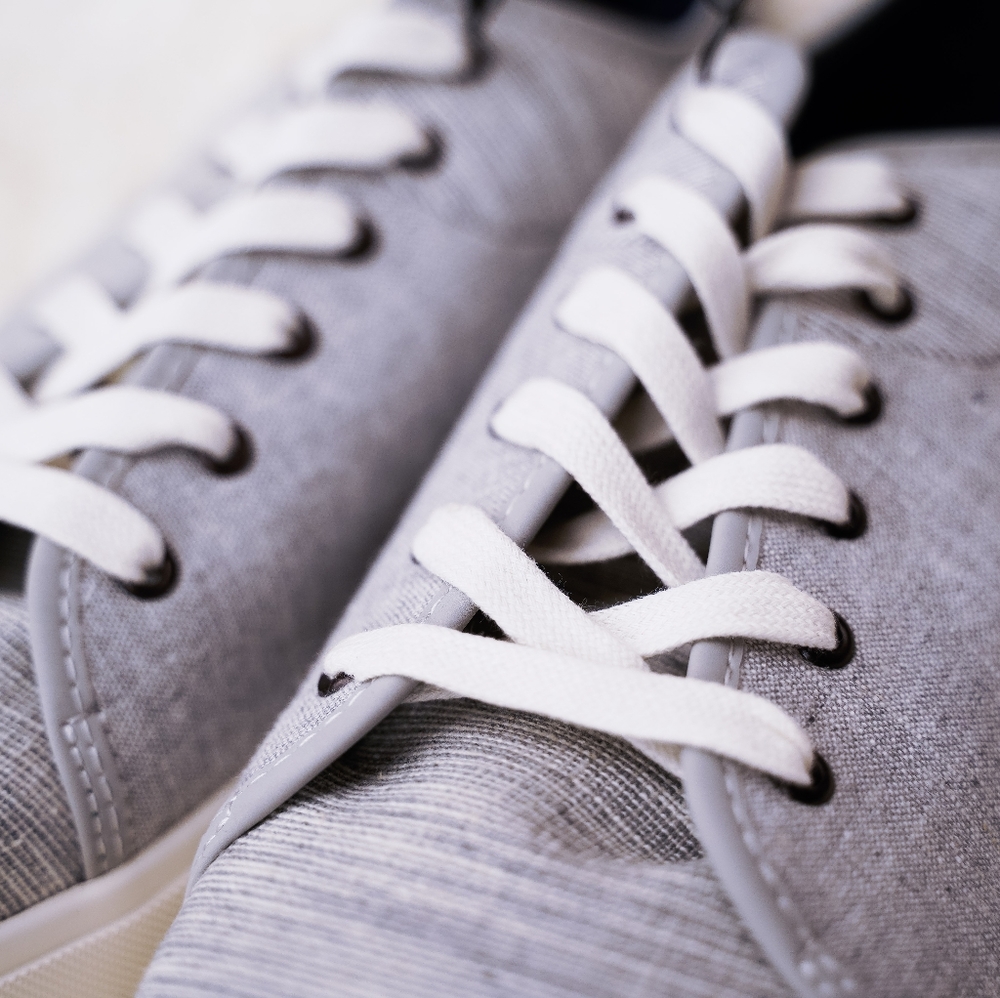 Express Low Top Lace-Up Sneakers With Leather Tab - Picture 3 of 12